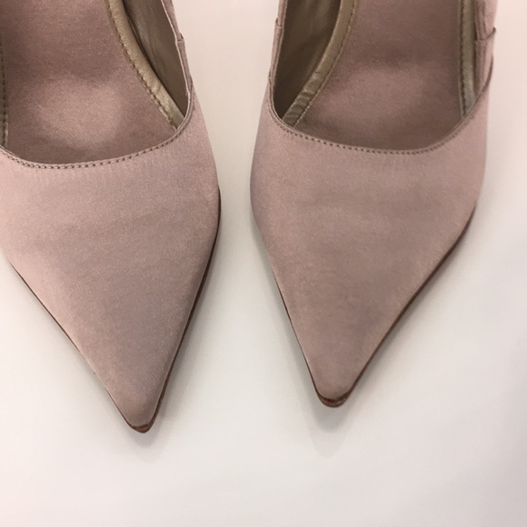 Almost new BCBG MaxAzria pumps - Picture 2 of 8